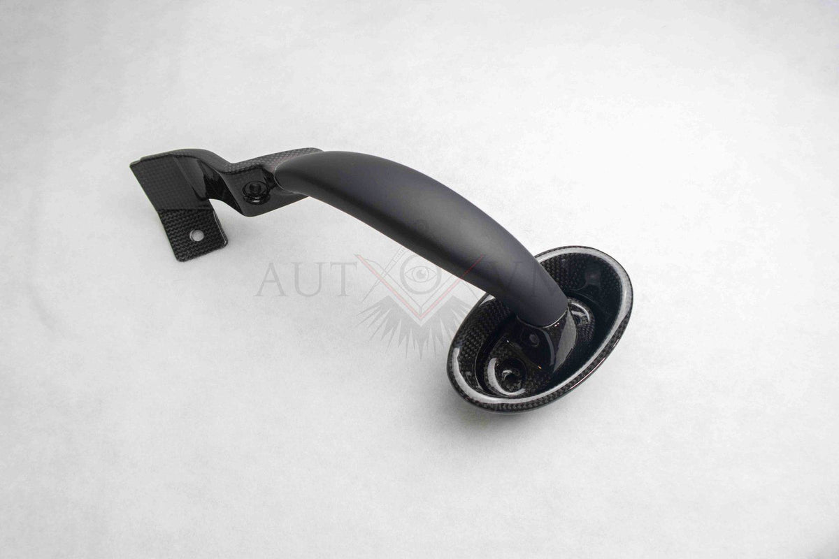 Carbon-Beifahrergriff im Ferrari 360 Innenraum