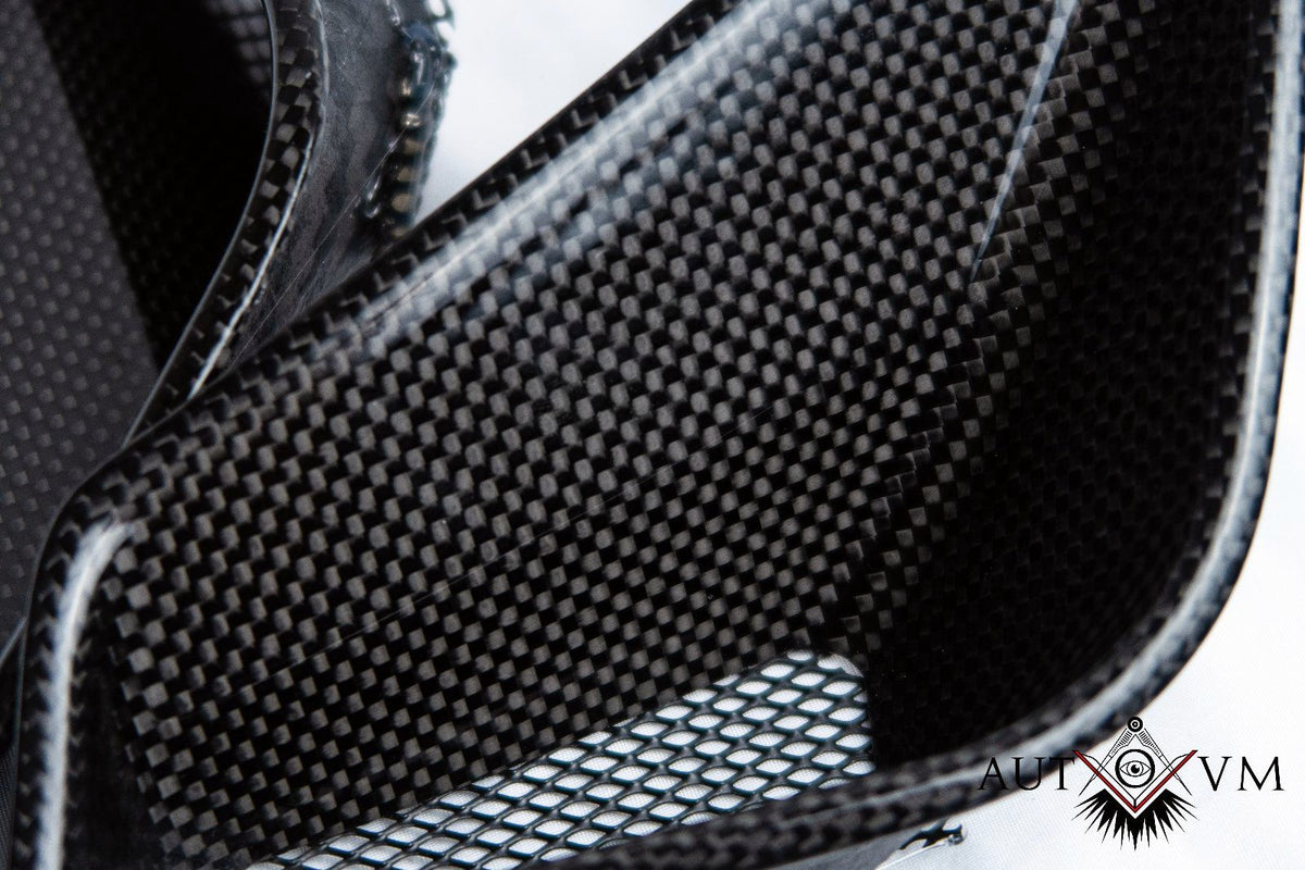Carbon-Lufteinlass am Heck für Ducati 848, 1098 & 1198 – weitere Ansicht 5