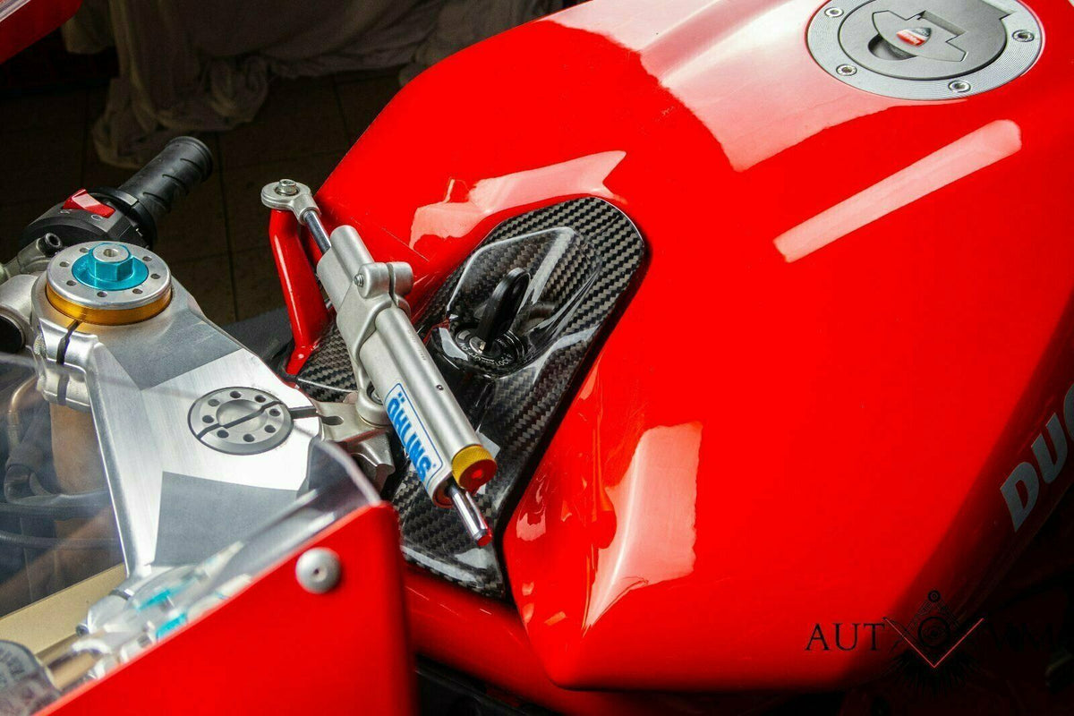 Carbon-Zündschlossabdeckung für Ducati 848, 1098 & 1198 – weitere Ansicht 4