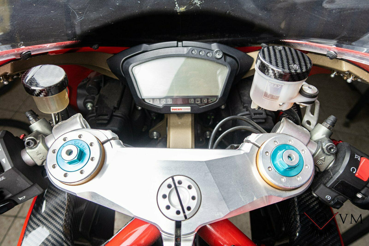 Carbon-Deckel für Brems- & Kupplungsbehälter – Ducati – weitere Ansicht 4