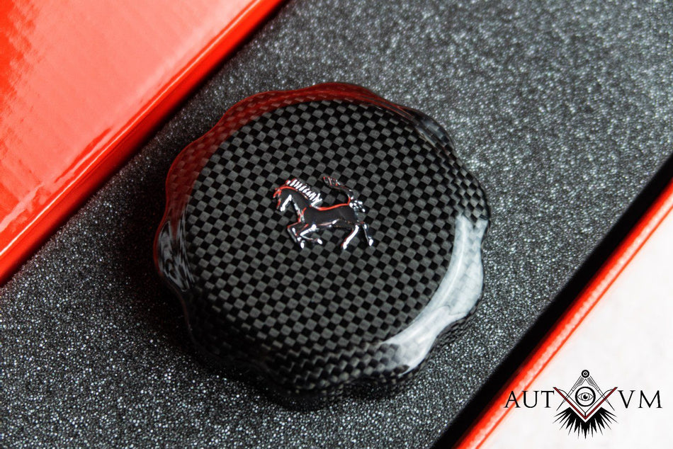 Carbon-Abdeckung für Ferrari Öldeckel – mehrere Modelle – weitere Ansicht 2